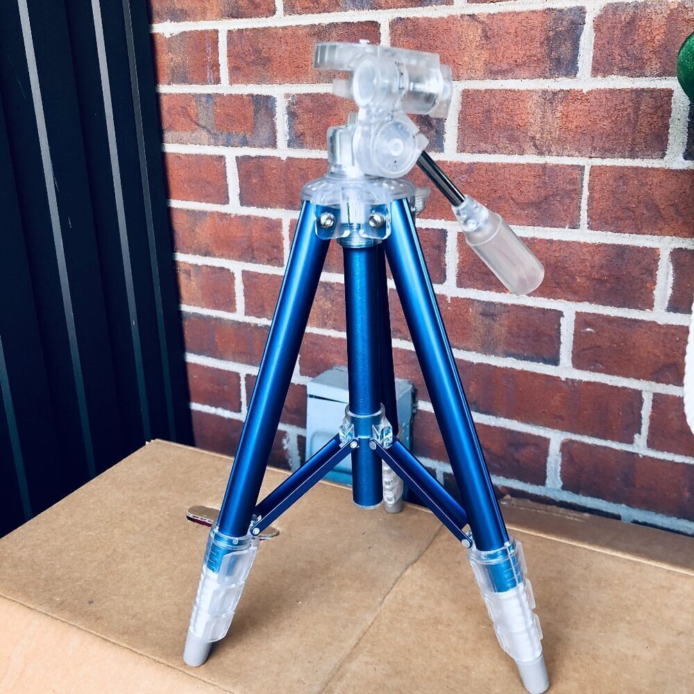 Digipower TP-TR47DBL Blue Aluminum Tripod 3-Section Adjustable Lightweight